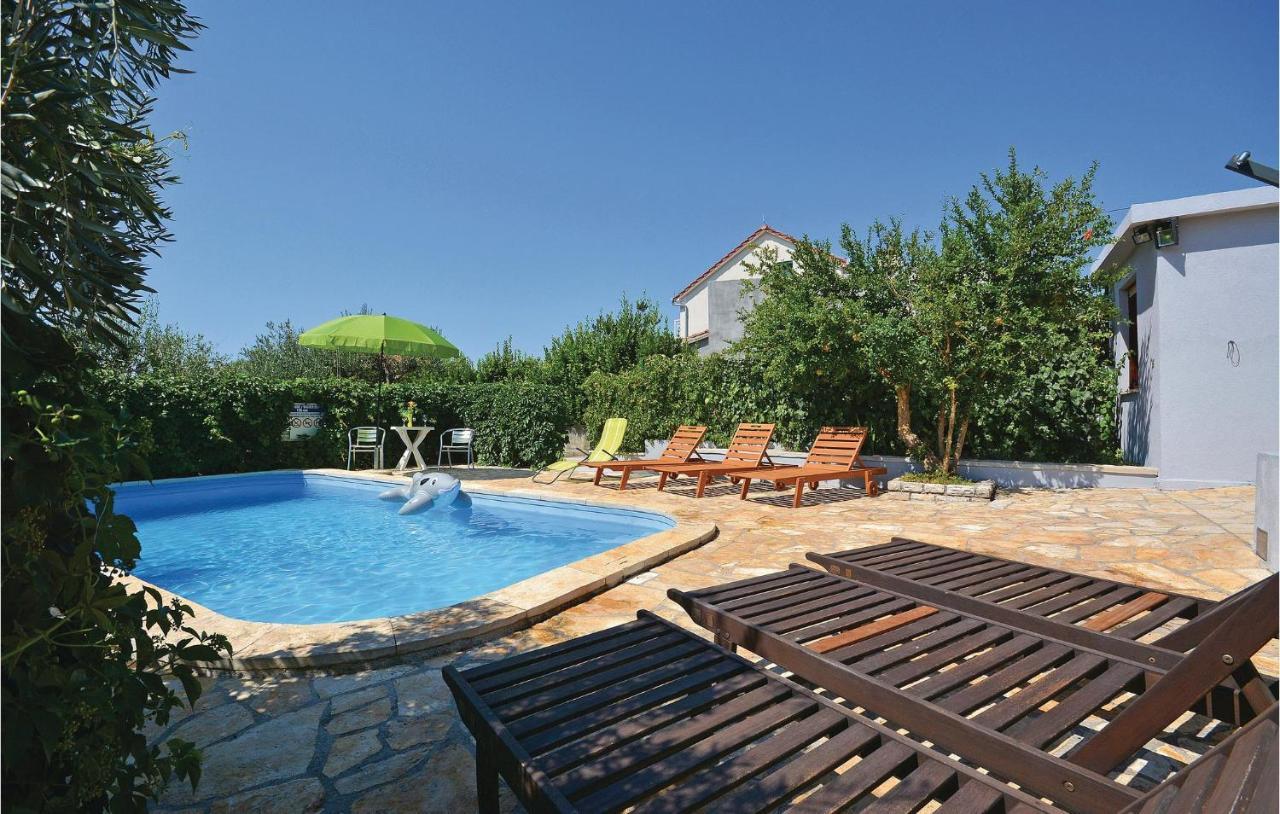 1 Bedroom Nice Apartment In Kastel Sucurac Kastela Luaran gambar