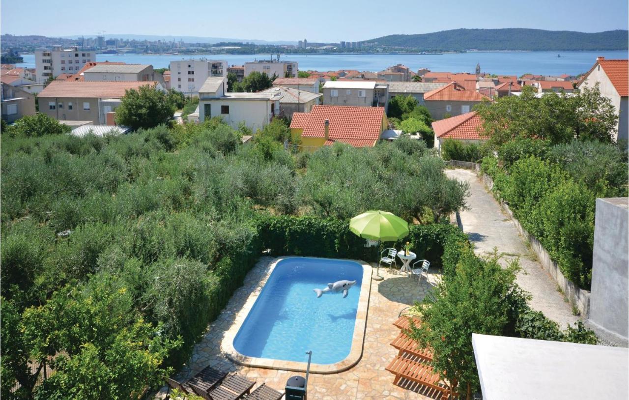 1 Bedroom Nice Apartment In Kastel Sucurac Kastela Luaran gambar